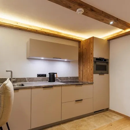 Steinberg - Boutique-apartments Mit Privater Sauna Und Bergblick Apartmán